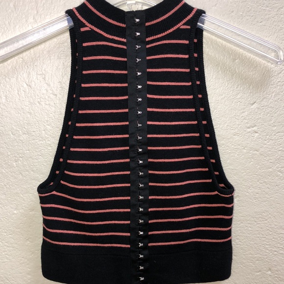 Victoria's Secret Tank - Size S - NWT - Picture 2 of 9